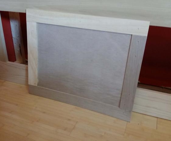 Trim strips on door panel.