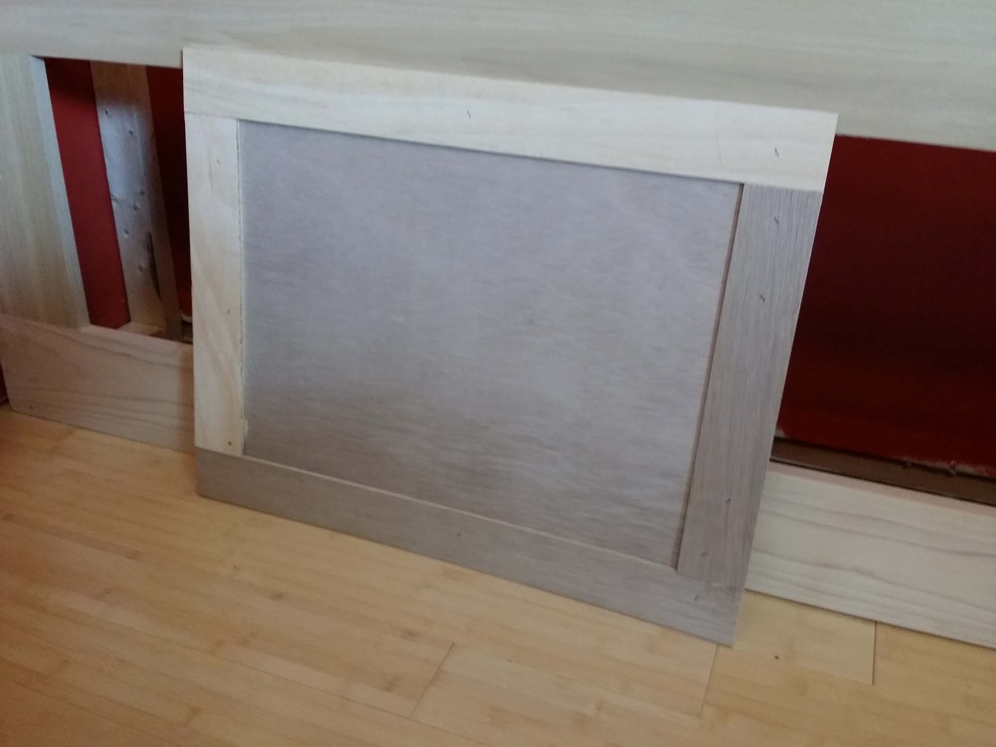 Trim strips on door panel.